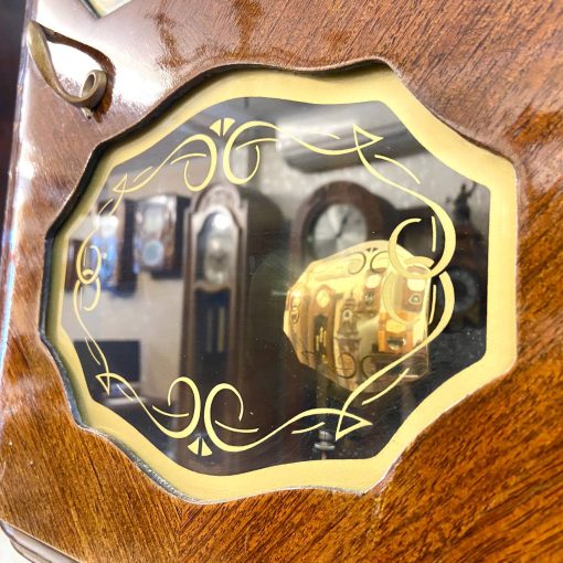 Đồng hồ FFR 8/8 với bộ số nổi vàng cực đẹp