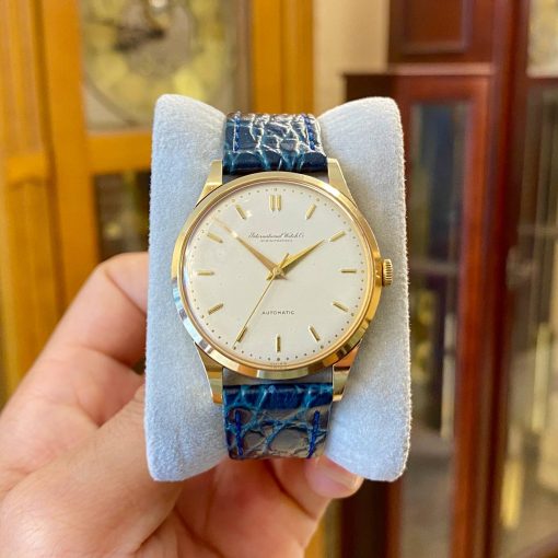 Đồng hồ International Watch Co đúc vàng 18K từ Thuỵ Sĩ