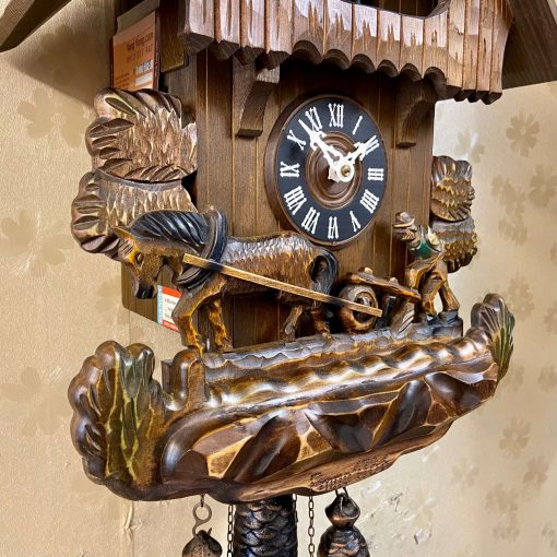 Đồng hồ Cuckoo tạ tuần thiết kế hình ảnh ngôi nhà cùng các chi tiết nổi bật từ Đức