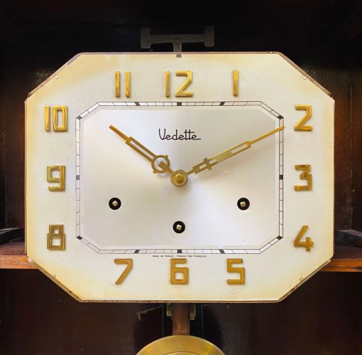 Đồng hồ VEDETTE thùng bè vân gỗ đẹp mặt số nổi vàng