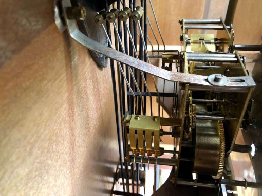 Đồng hồ ffr thùng cánh bướm thiết kế 4 chùm quả sang trọng nhập Pháp