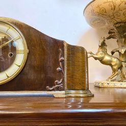 Đồng hồ vai bò Đức thiết kế sang trọng cùng âm thanh bản West ngân vang