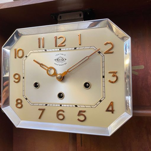 Đồng hồ Girod đỉnh cao với thiết kế khó có thể so bì