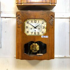Đồng hồ Odo 62/8 đẹp mộc màu gỗ cùng âm hưởng bản West truyền thông trong ngân