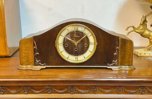 Đồng hồ vai bò Đức thiết kế sang trọng cùng âm thanh bản West ngân vang