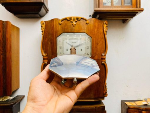 Đồng hồ cổ Vedette số nổi mạ crom thùng bè cánh bướm vân nu nhập pháp