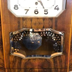 Đồng hồ Girod chơi 2 bản nhạc hiển thị lịch, thùng bè vân gỗ nu nhập Pháp