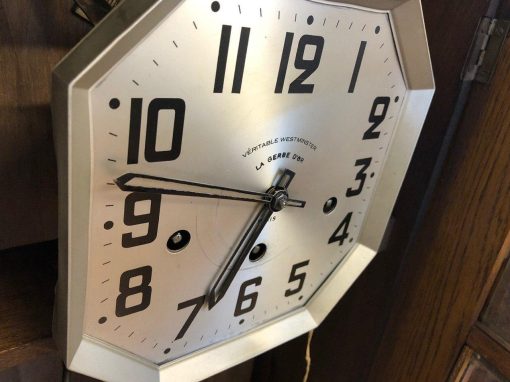 Đồng hồ Girod thùng dài có kính rào chơi hai bản nhạc WES và FOS
