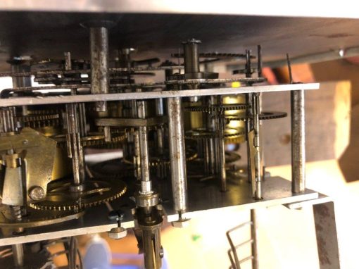 Đồng hồ Jura máy Titan vỏ thùng bè 8 côn