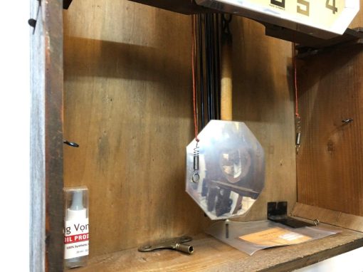 Đồng hồ Odo 54/8 thùng bè vân nu gợn sóng trạm trổ chùm đào nhập pháp