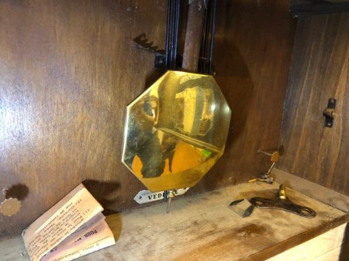 Đồng hồ Vedette mặt số nổi mạ vàng thùng bè nhập Pháp