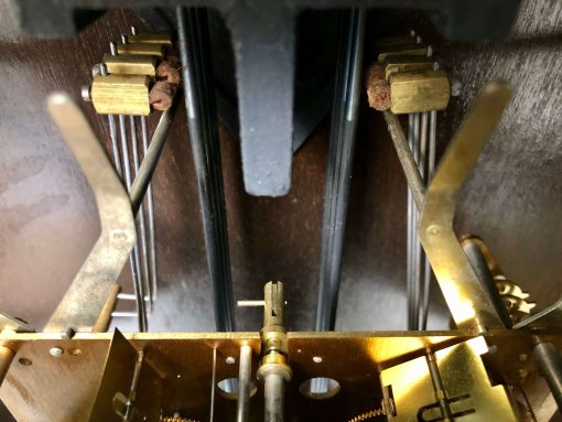Đồng hồ vedette số nổi vàng thùng gỗ vân đẹp màu nhập Pháp