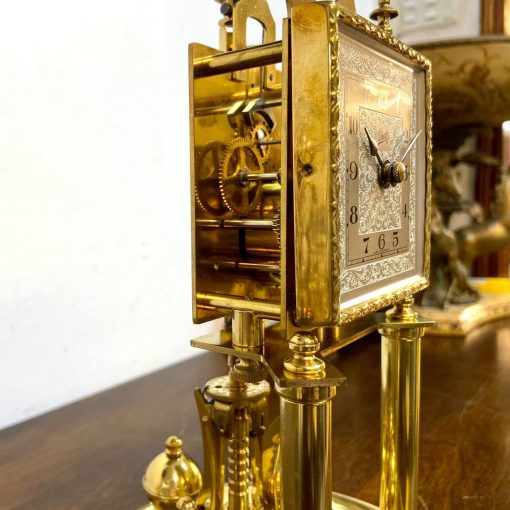 Đồng hồ để bàn Úp ly Schatz từ Đức hoạt động liên tục 400 ngày