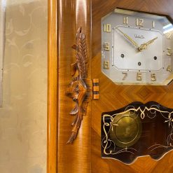 Đồng hồ Vedette thùng bè mặt số nổi vàng đẹp sang trọng