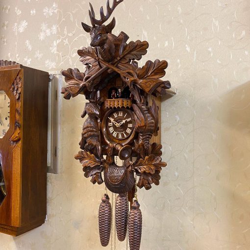 Đồng hồ Cuckoo Đức tạ tuần bản thiết kế đi săn chạm trổ rất đẹp