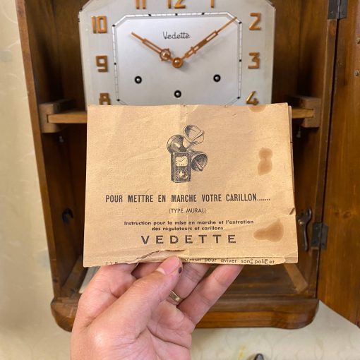Đồng hồ Vedette thùng bè vân nu mặt số nổi vàng hồng cực đẹp