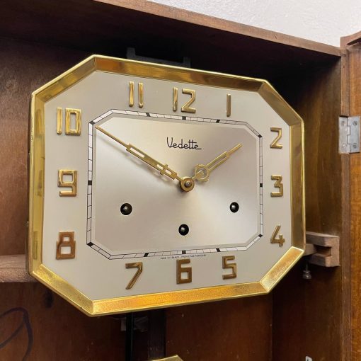 Đồng hồ cổ Vedette số nổi vàng thùng nu nho đẹp nổi tiếng