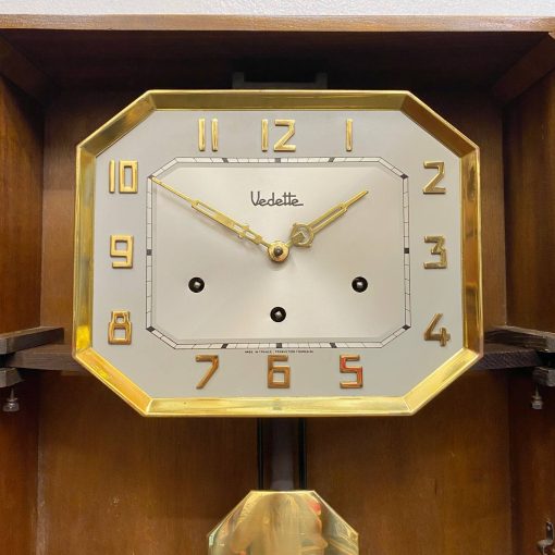 Đồng hồ Vedette số nổi vàng thùng nu chùm đào cổ điển