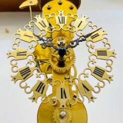Đồng hồ úp ly Kieninger mặt số la mã đế gỗ cổ điển