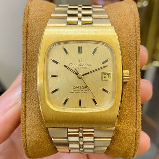 Đồng hồ đeo tay Omega Constellation 5 dòng chữ form tank bọc vàng
