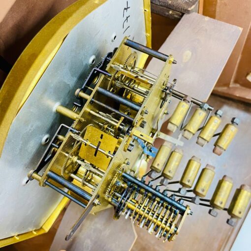 Đồng hồ cổ Odo 57/10 Sonodo thùng vân nu chạm bông - Hình ảnh 11