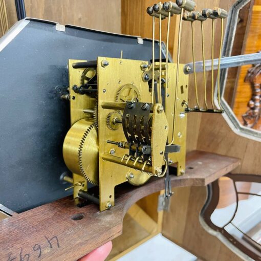 Đồng hồ cổ Odo 30/8 chạm bông đào chuông hay - Hình ảnh 10