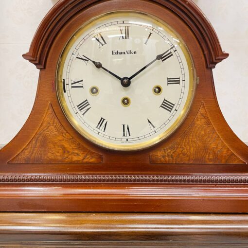 Đồng hồ để bàn Ethan Allen 5/5 mặt tròn số la mã - Hình ảnh 5