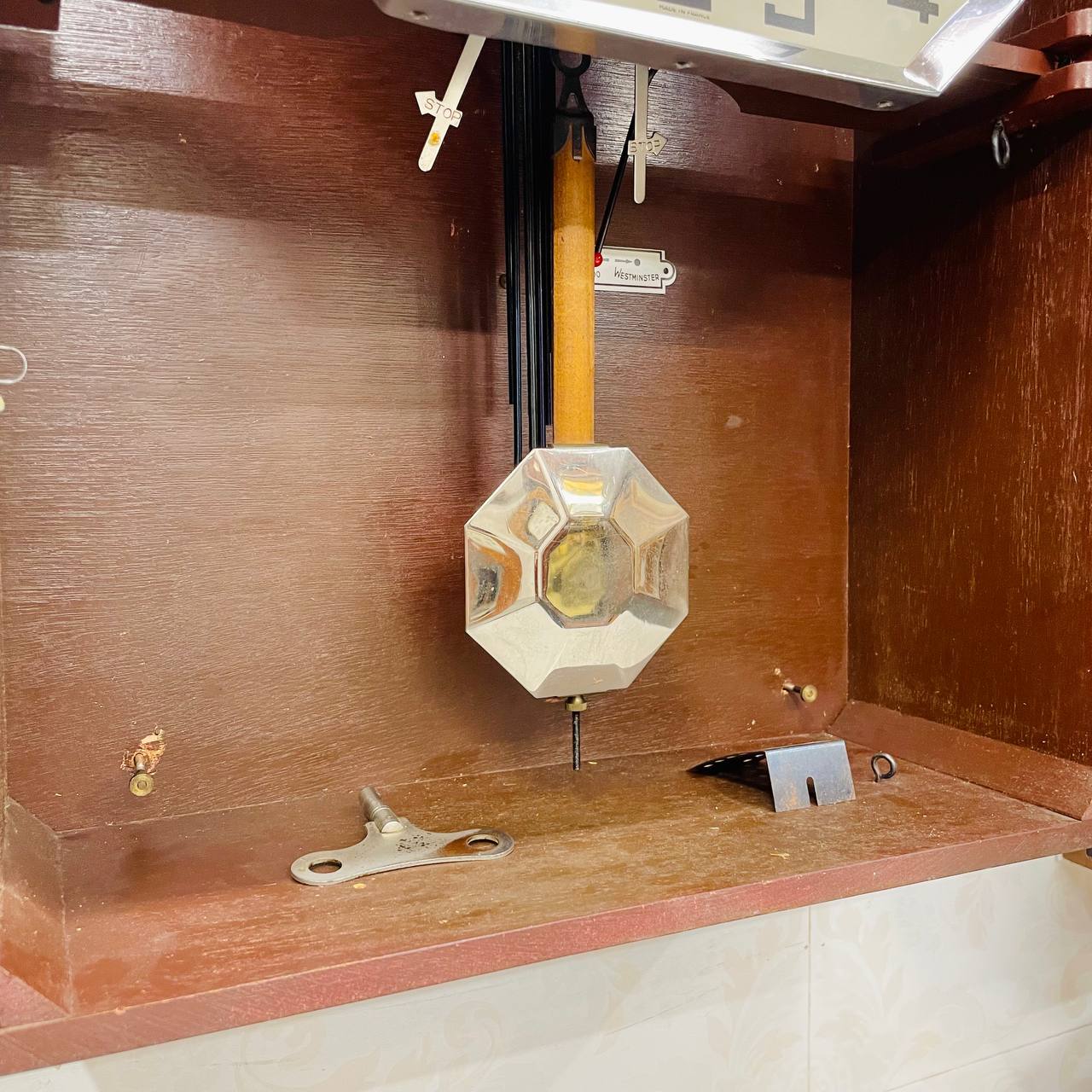 Đồng hồ cổ Odo 62/10 Sonodo thùng nu 4 bông đào