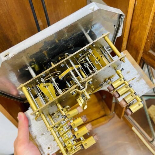 Đồng hồ cổ Vedette 8/8 thùng sồi chuông ngân - Hình ảnh 10