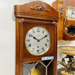 Đồng hồ cổ Vedette 8/8 thùng sồi hoa mặt số tròn