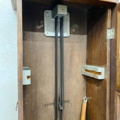 Đồng hồ cổ Vedette 8/8 thùng sồi hoa mặt số tròn