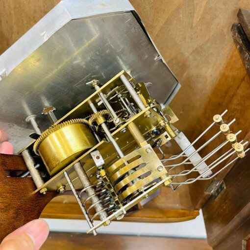 Đồng hồ cổ Jura 8/8 thùng nu chạm trổ 4 bông đào - Hình ảnh 10