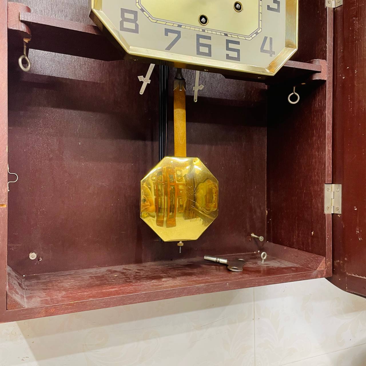 Đồng hồ Odo 62/8 thùng nu lượn sóng sang trọng