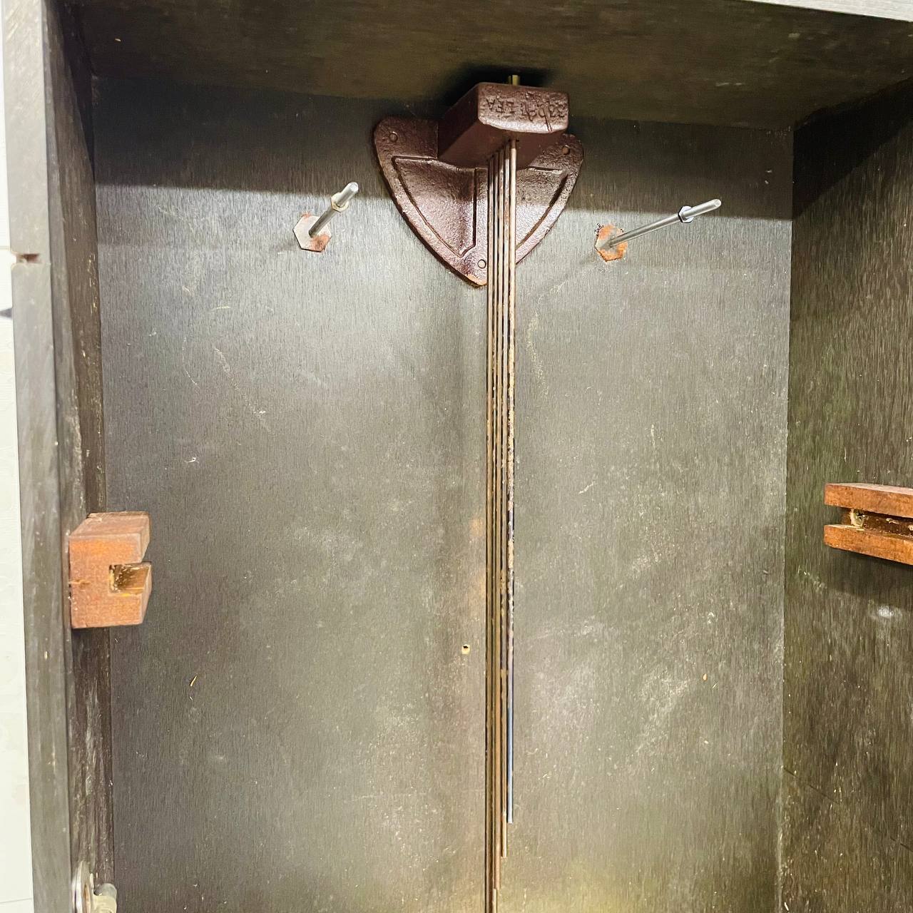 Đồng hồ cổ Odo 62/8 thùng nu chạm 4 bông đào