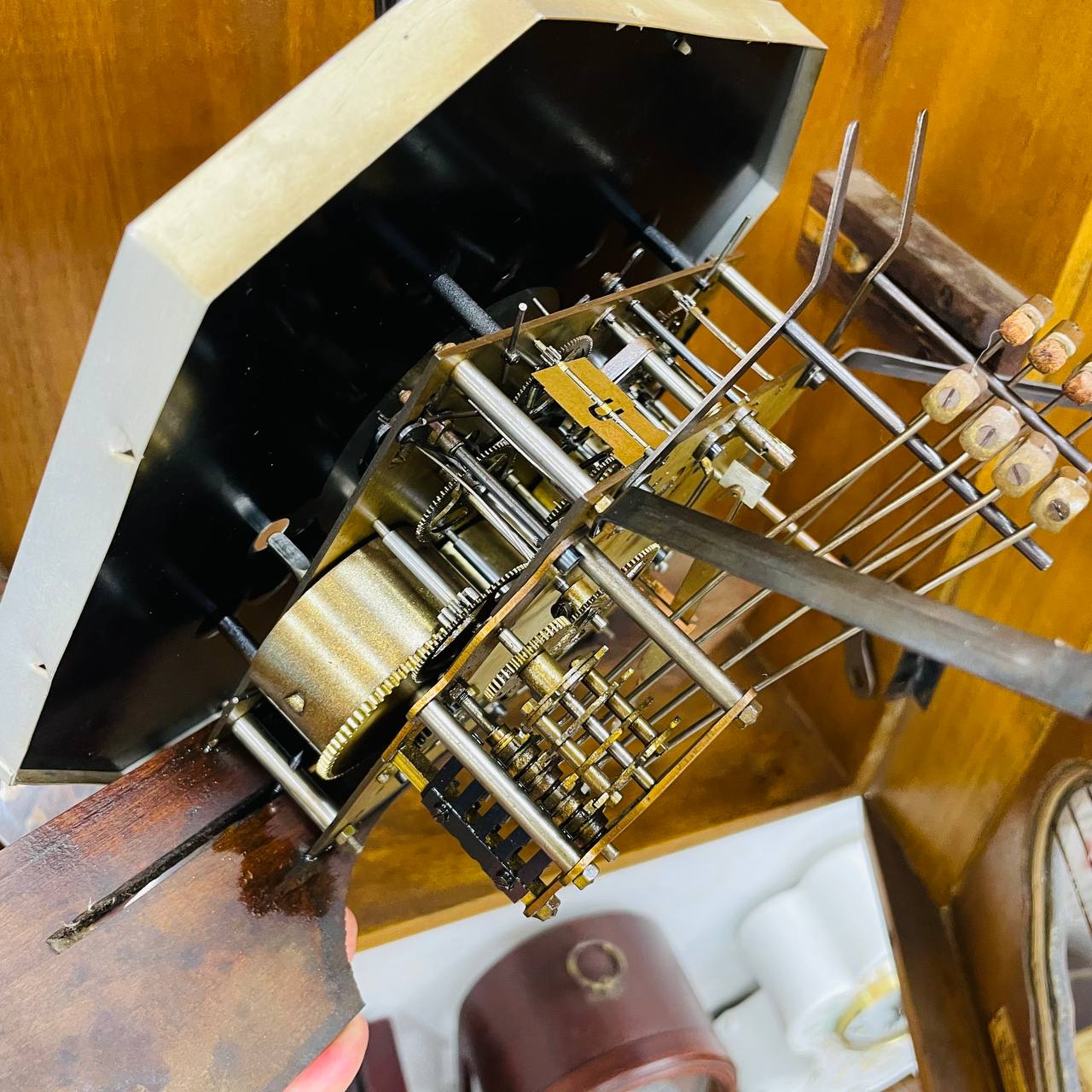 Đồng hồ cổ Vedette 8/8 thùng nu đẹp cổ điển - Ảnh 10