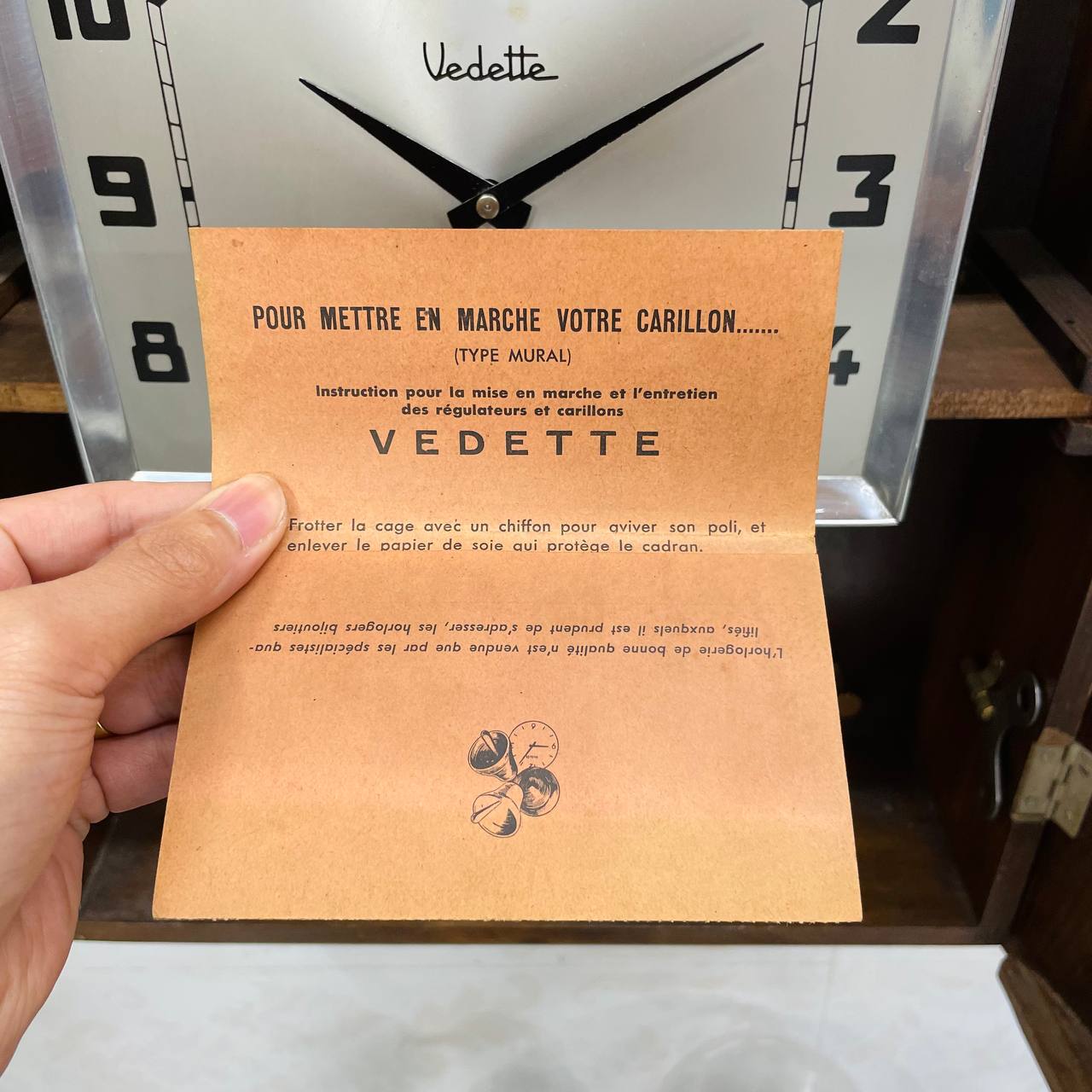 Đồng hồ cổ Vedette 8/8 thùng nu nho chuông hay - Ảnh 15