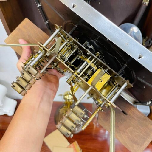 Đồng hồ cổ Vedette 8/8 thùng nu nho chuông hay - Ảnh 12