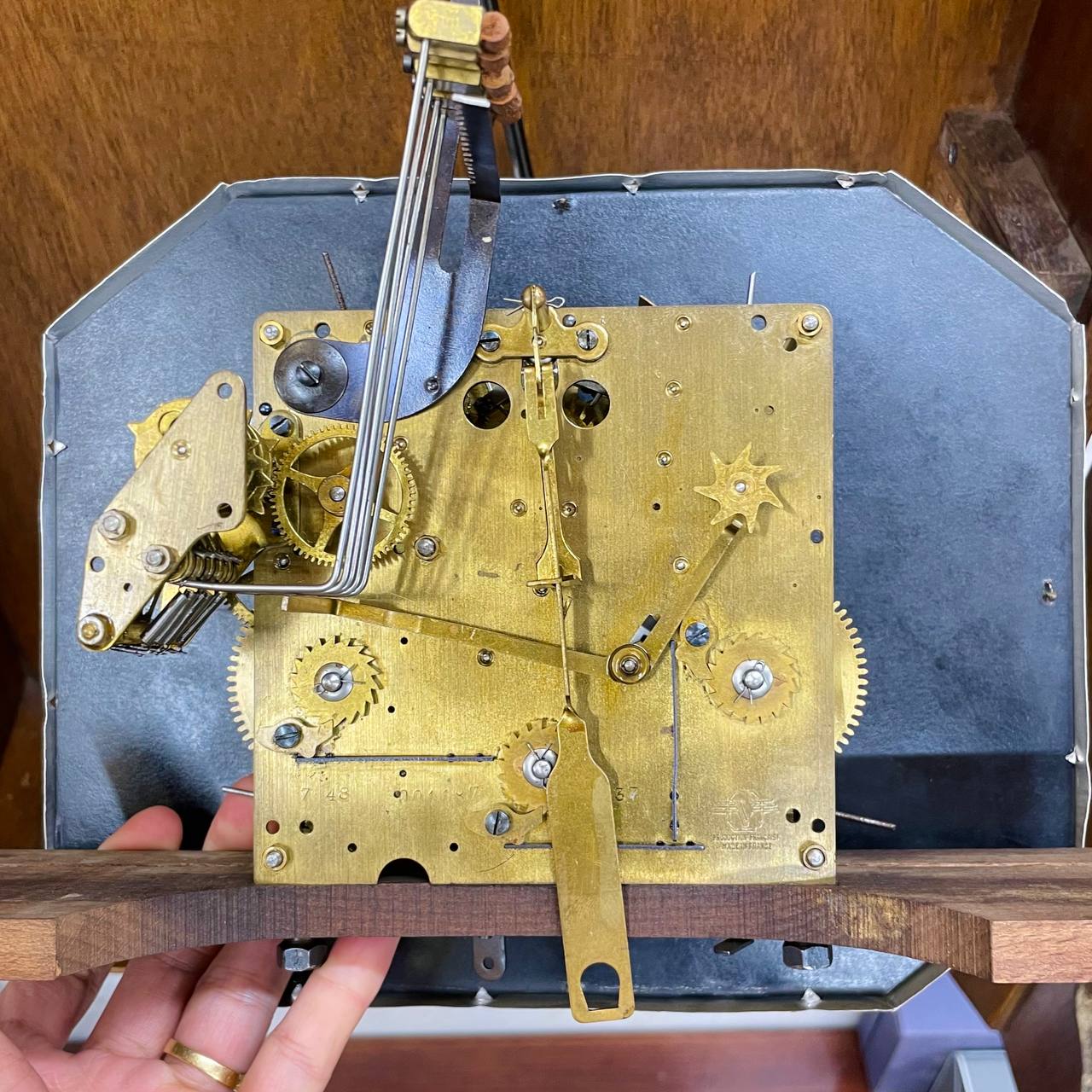 Đồng hồ cổ Vedette 5/5 thùng nu hoa hồng - Ảnh 10