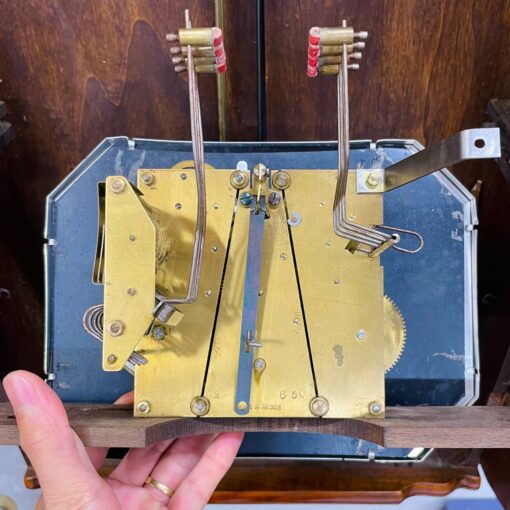 Đồng hồ cổ Jura 8/8 thùng nu chạm trổ bông nho - Ảnh 9