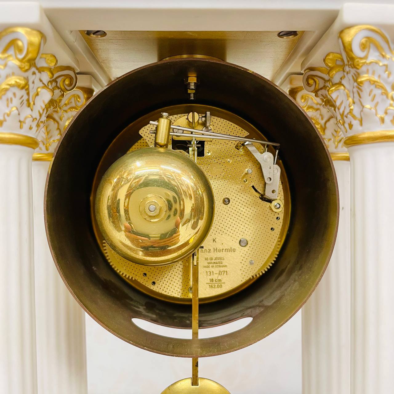 Đồng hồ để bàn Hermle phong cách Cổng Khải Hoàn Môn sang trọng - Ảnh 9