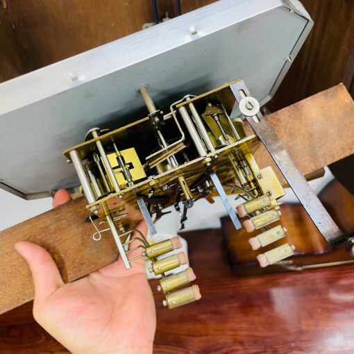 Đồng hồ cổ FFR 8/8 thùng nu nho số nổi - Ảnh 12