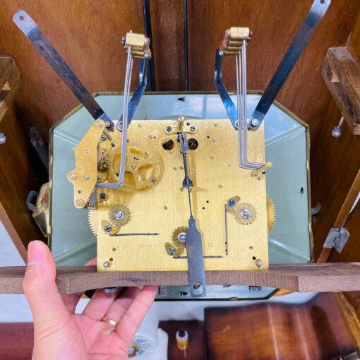 Đồng hồ cổ Vedette 8/8 thùng nu nho số nổi vàng - Ảnh 10