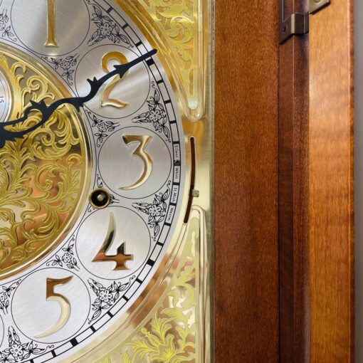 Đồng hồ tủ cây Howard Miller 12/12 mái sừng chơi chuông 3 bản nhạc - Ảnh 7