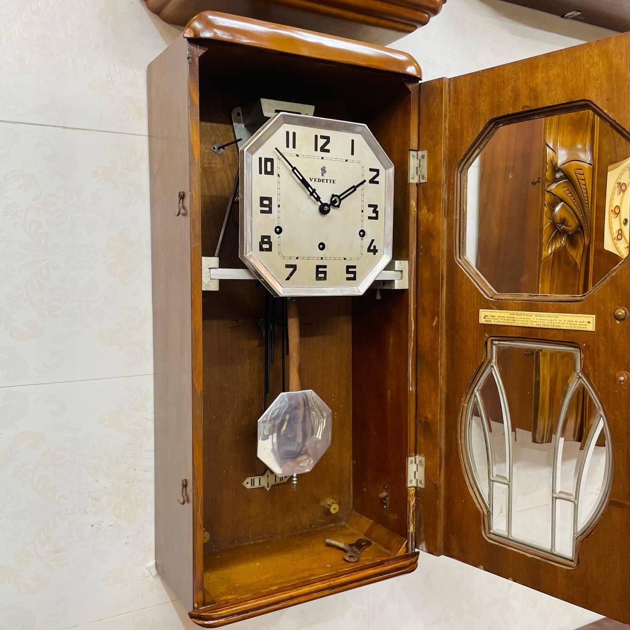 Đồng hồ Vedette thùng dài máy 42 - gông lòng máng thép - Ảnh 4
